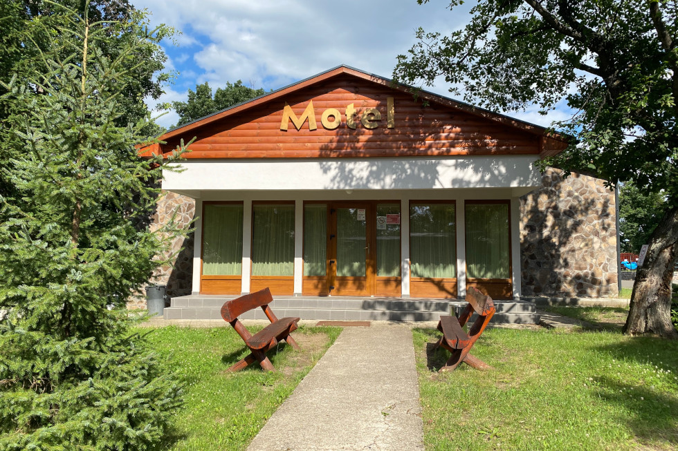 Motel